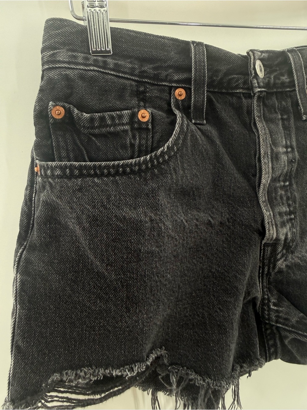 Levi’s 501 Cut Off Jean Shorts Classic Black Booty Shorts Button Fly Size 26 - Picture 5 of 12